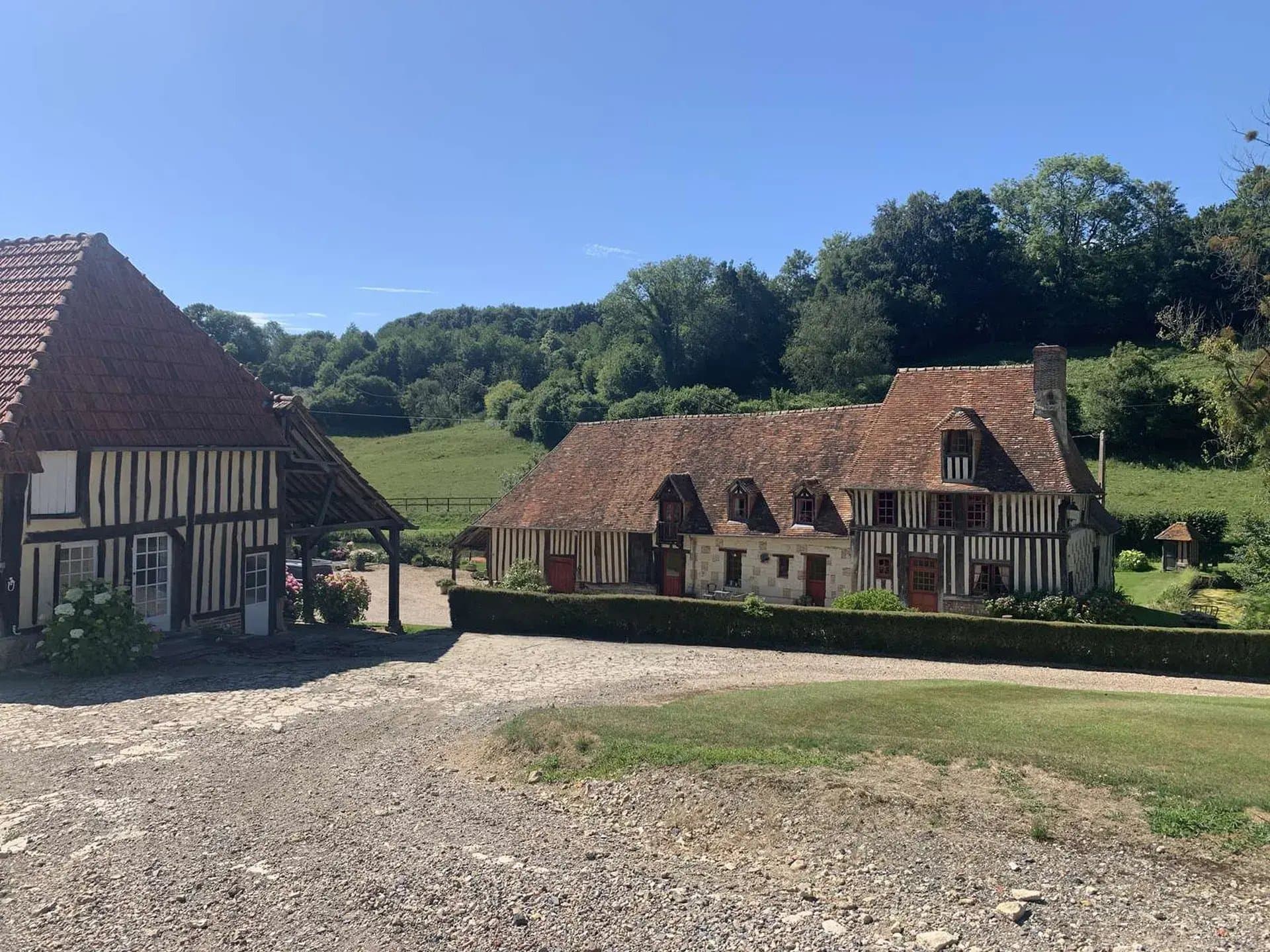 Exceptional Horse Breeding Stud With Historic Manor And 48 Hectares 2