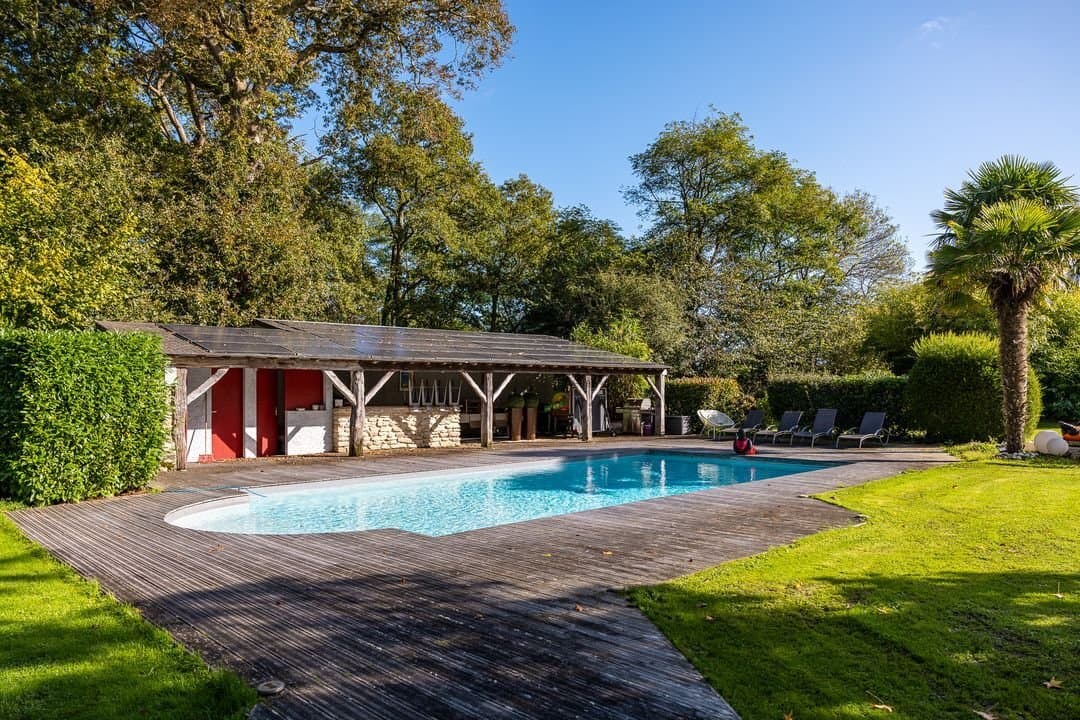 Renovated 16th Century Manor With Heated Pool And Golf Practice Area 3