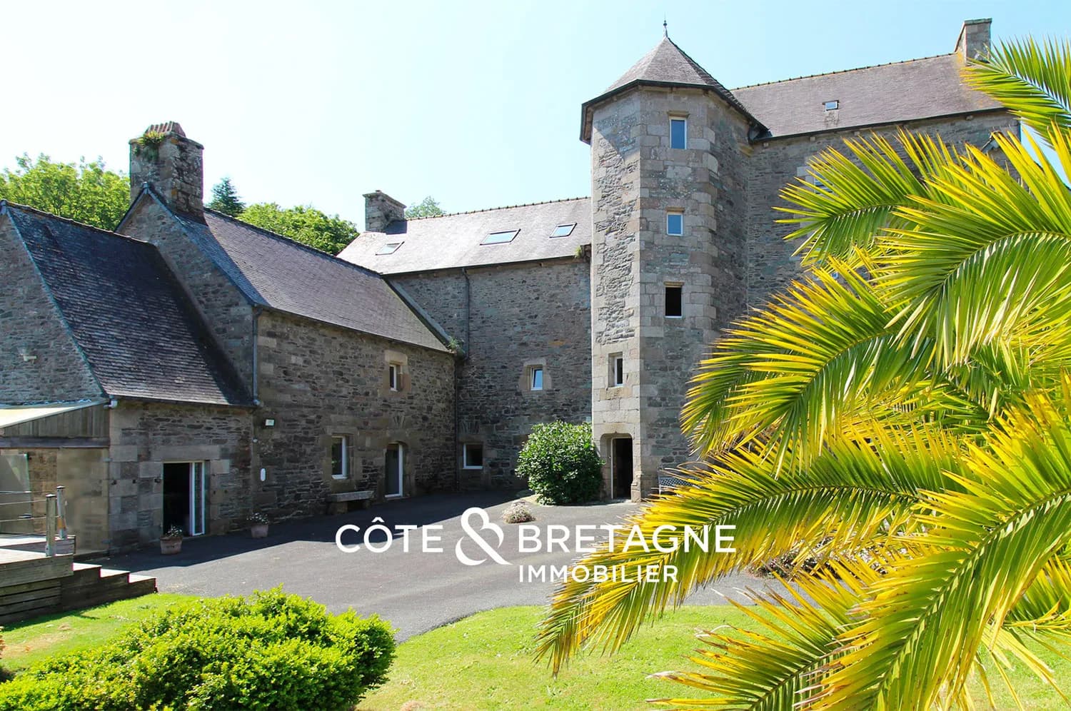 Exceptional 15th Century Manor Nestled in Nature Near the Sea 5