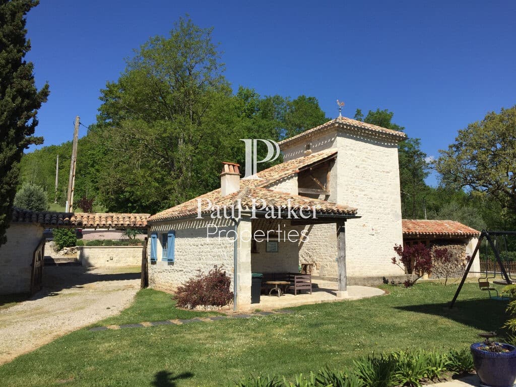 Restored 18th Century Castle With Pool And Golf Course 2