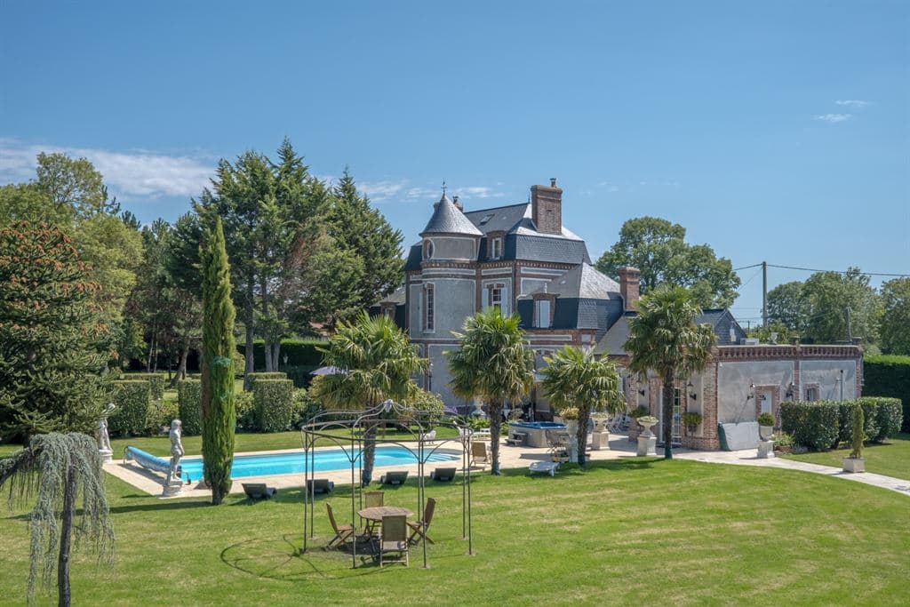 Charming 19th Century Castle With Heated Pool And Discotheque 3