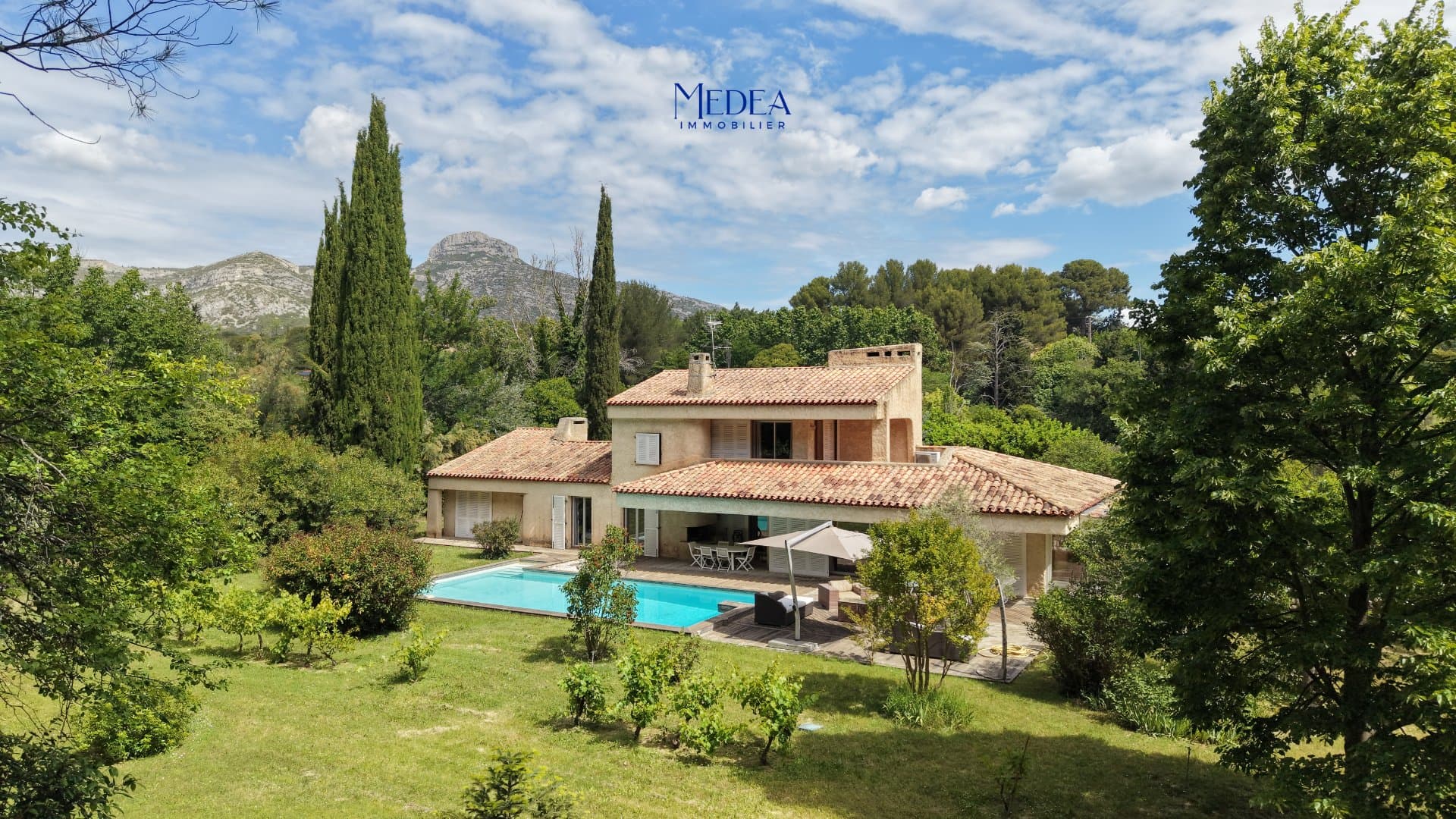 Charming House With Pool Set On 8,000 Sqm Of Land 3