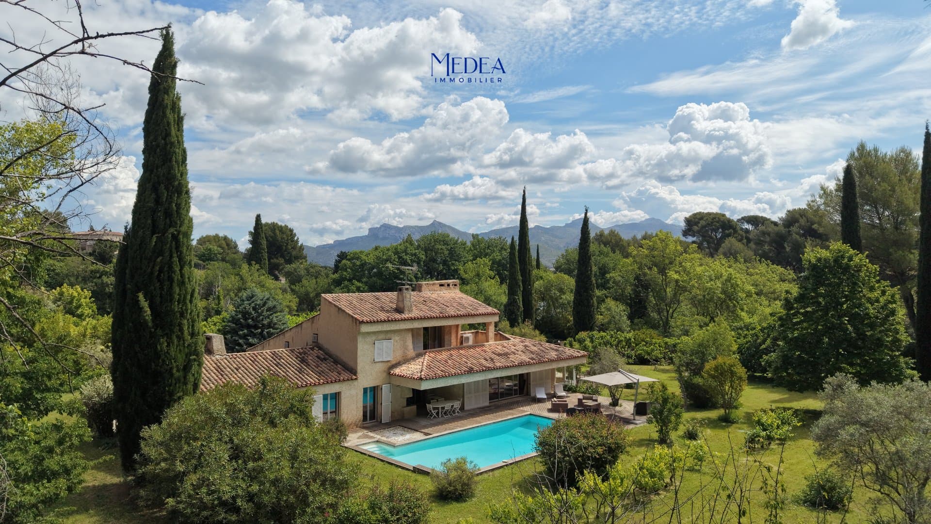 Charming House With Pool Set On 8,000 Sqm Of Land