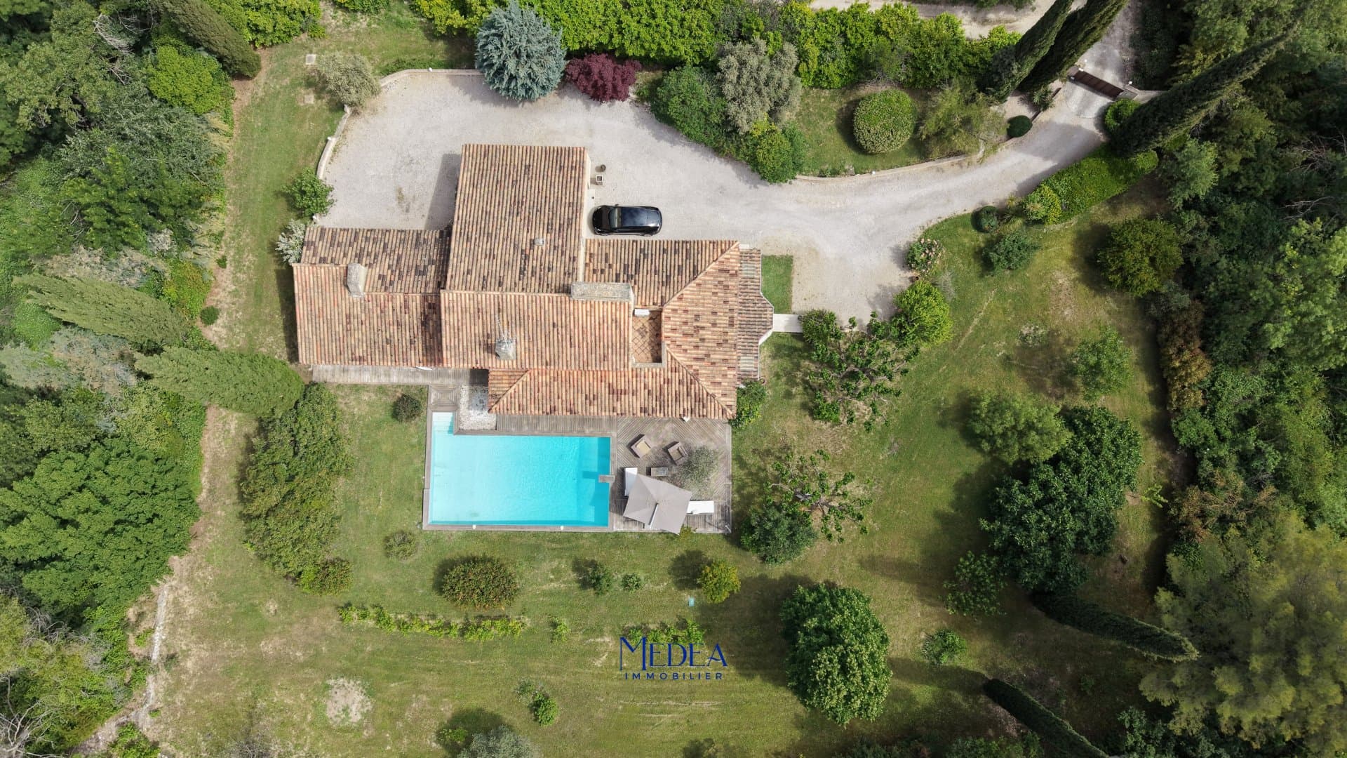 Charming House With Pool Set On 8,000 Sqm Of Land 2