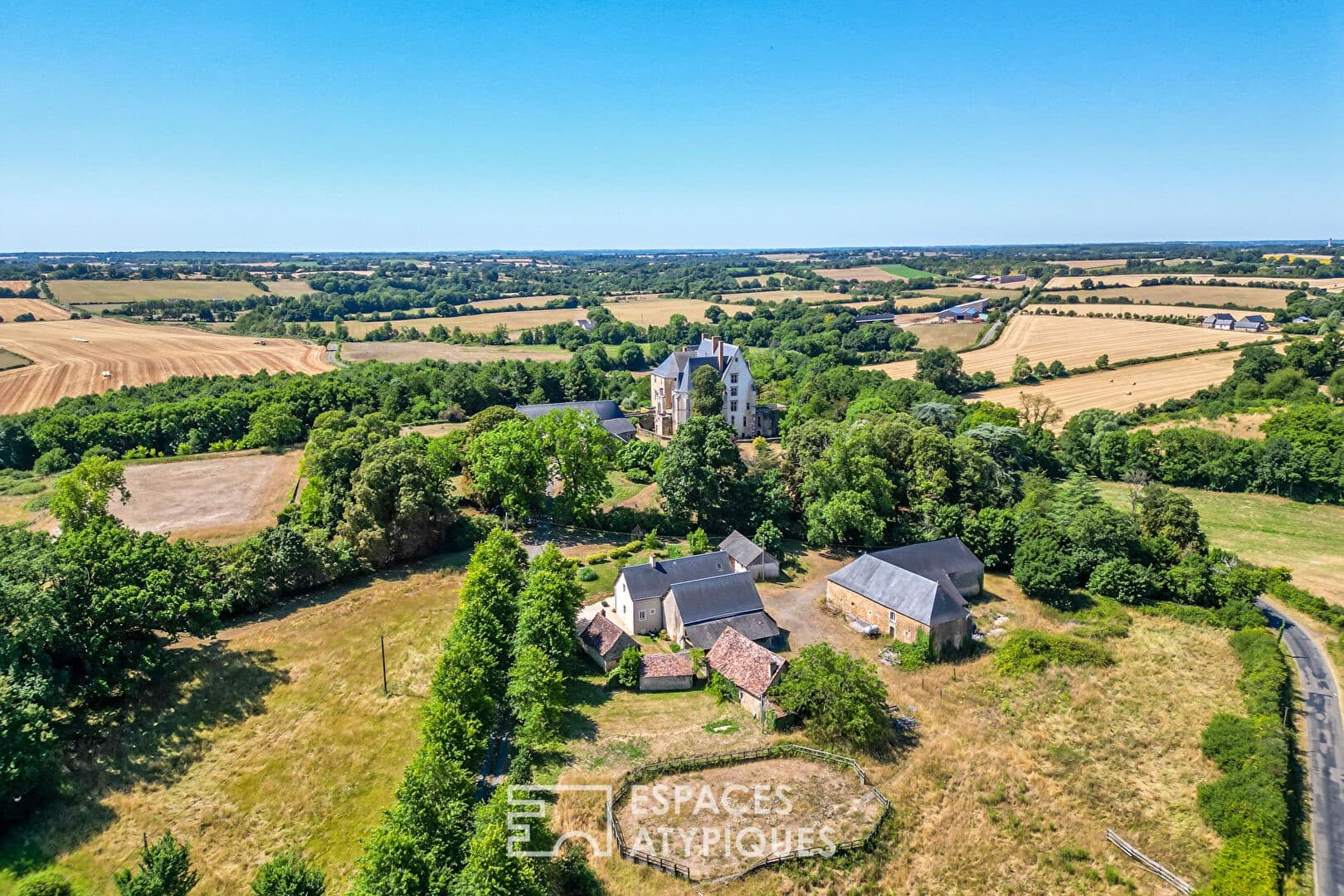 Historic Château with 1400 Sqm Living Space and 27 Hectare Estate 3