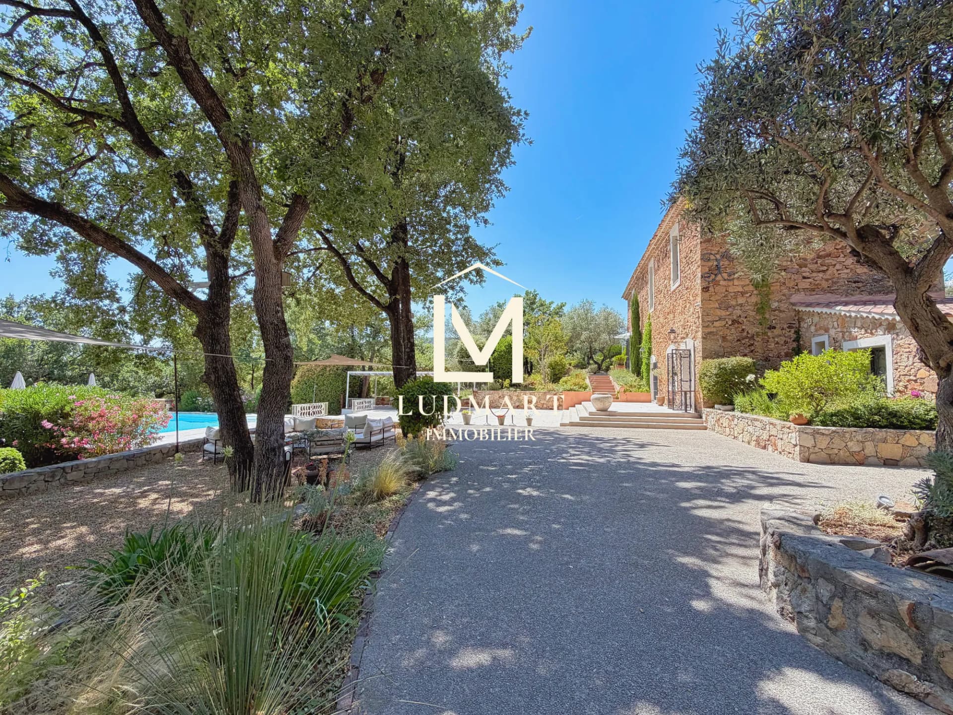 Charming 19th Century Sheepfold with Elegant Swimming Pool and Stunning Views 5