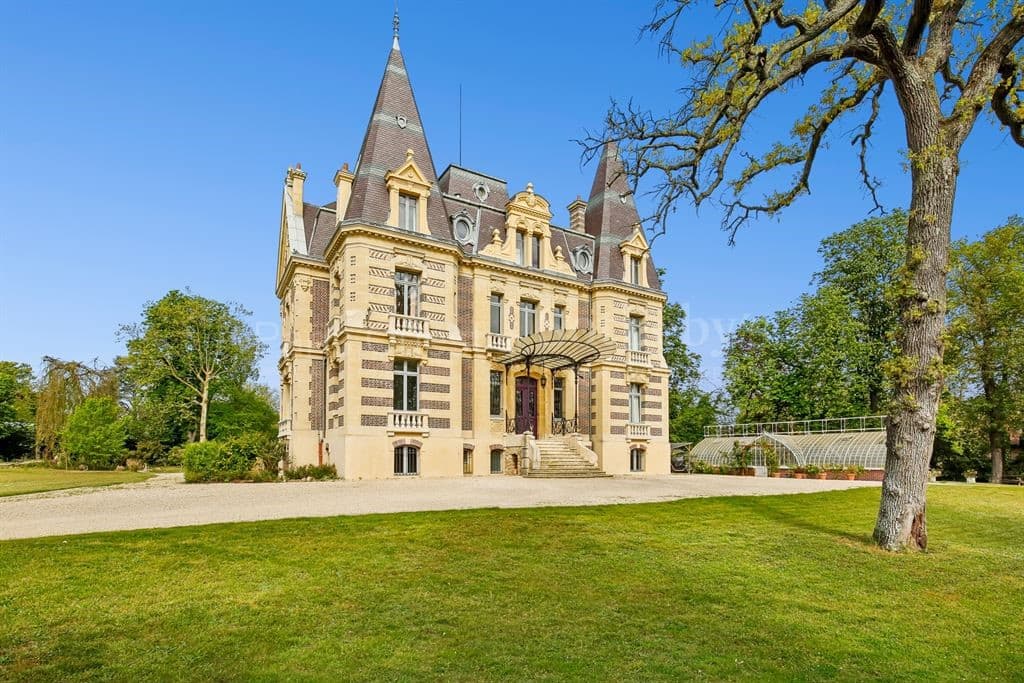 Renovated 19th Century Castle with 12 Bedrooms