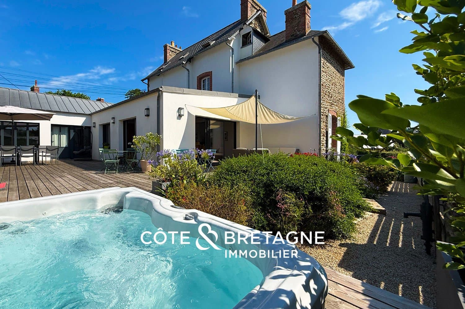 Elegant Character Home With Sea Views in Binic-Étables-sur-Mer 3