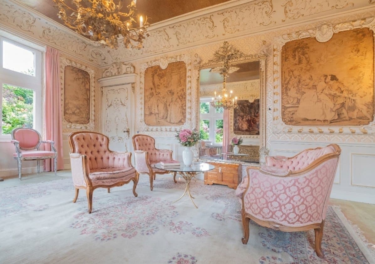 Château Les Trois Roix 700.0 Sqm With Independent Guest Accommodation 5
