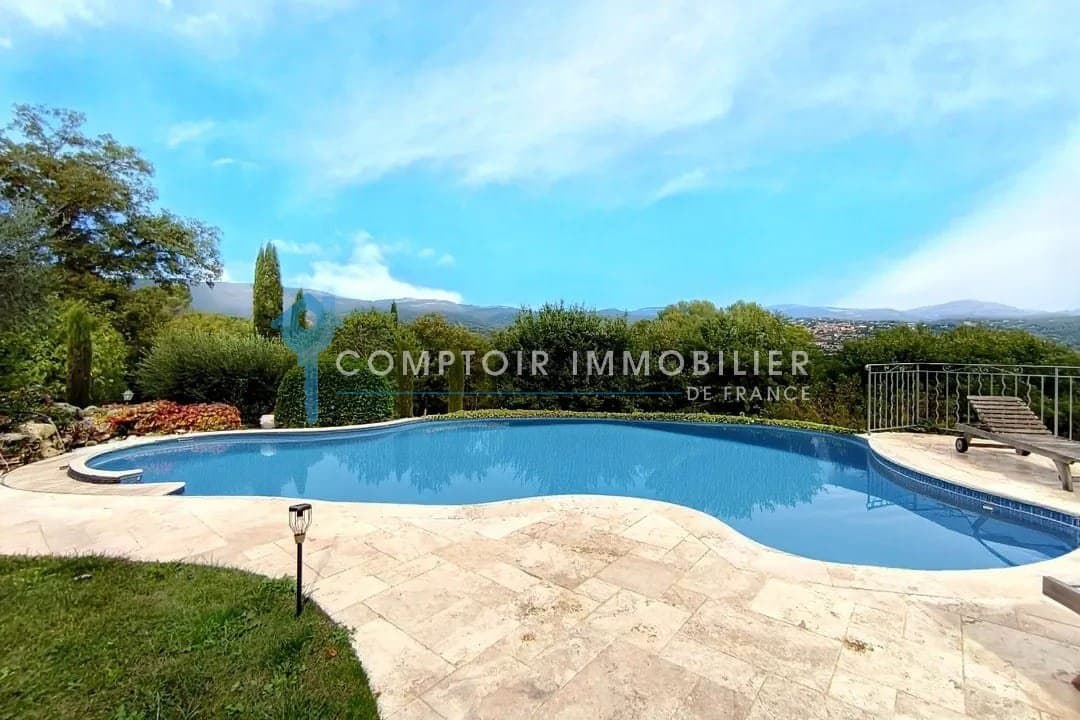 Exceptional Villa with Panoramic Terrace and Equestrian Facilities 5