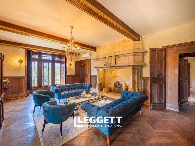 Exceptional 18th Century Château With Panoramic Dordogne Views 5