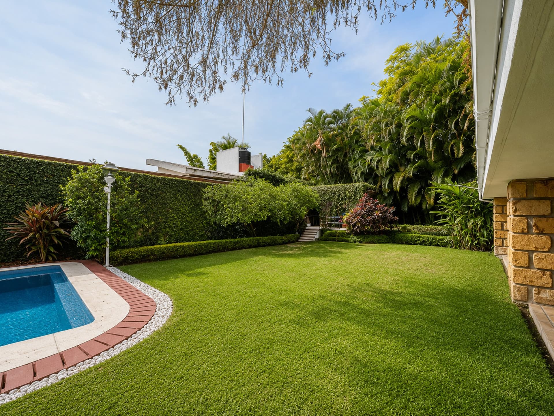 Luxurious Garden Estate with Semi-Olympic Pool and Natural Stream 3
