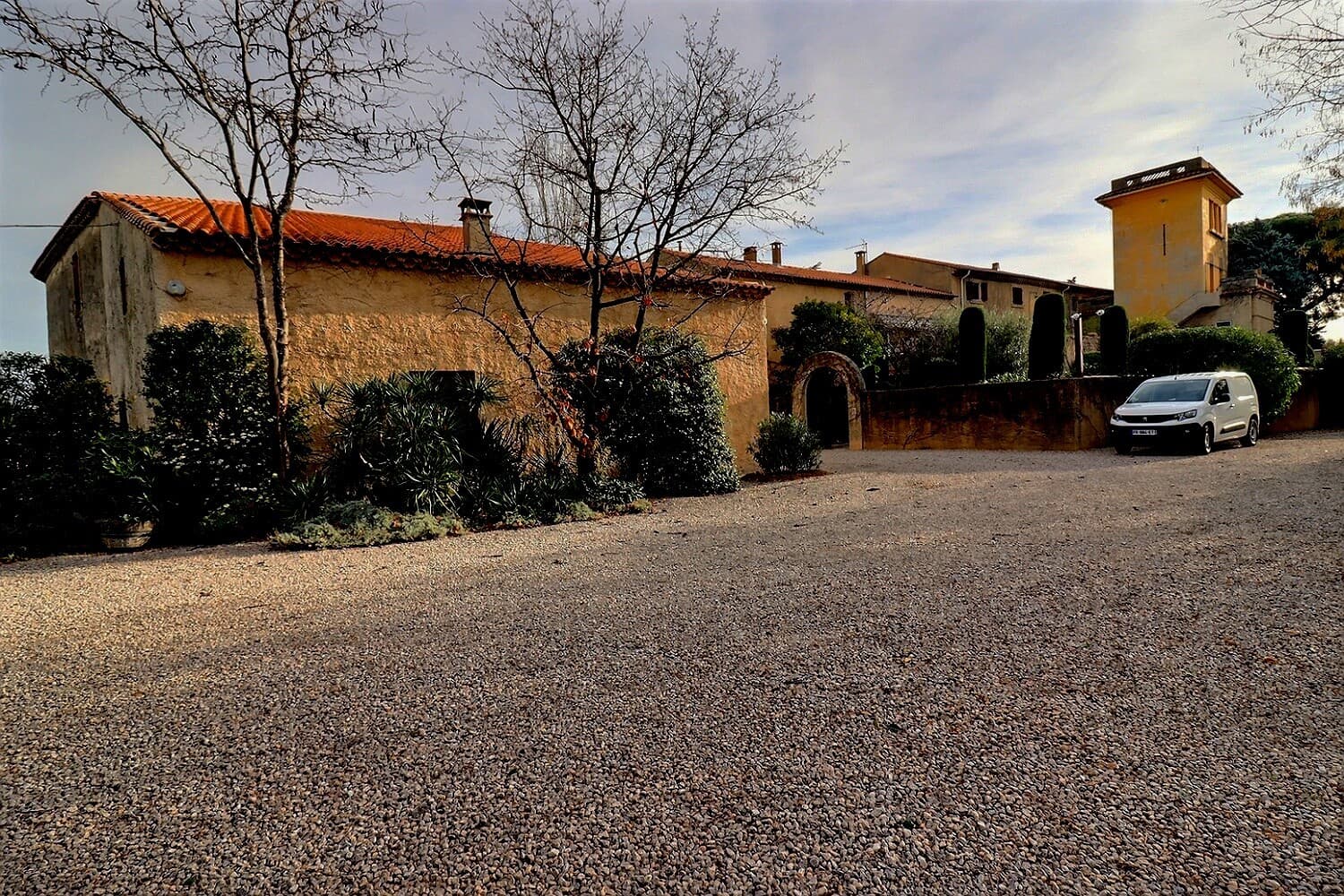 Spacious 20th Century Castle With Swimming Pool 3