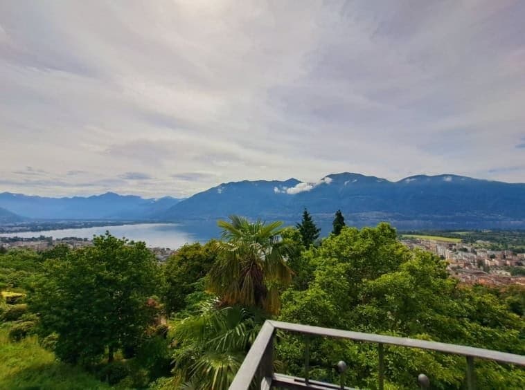 Elegant 1904 Castle With Breathtaking Views Of Lake Maggiore 2