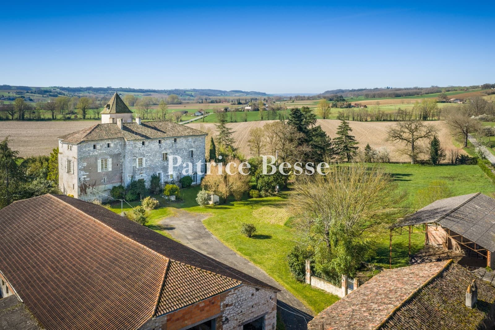 Castle 397 Sqm 4 Bedrooms 4