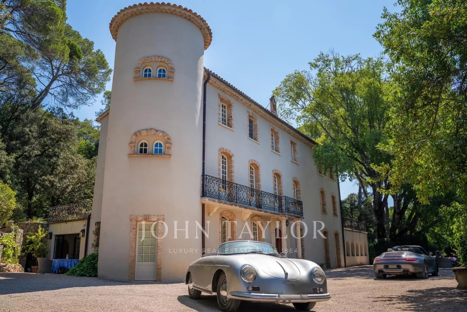 Elegant 18th Century Château With Guest House And Expansive Grounds