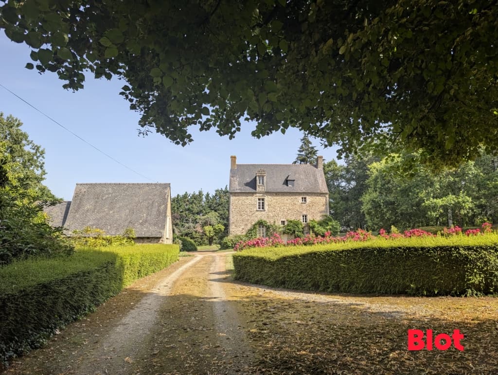 Charming 17th Century Castle With Swimming Pool 2