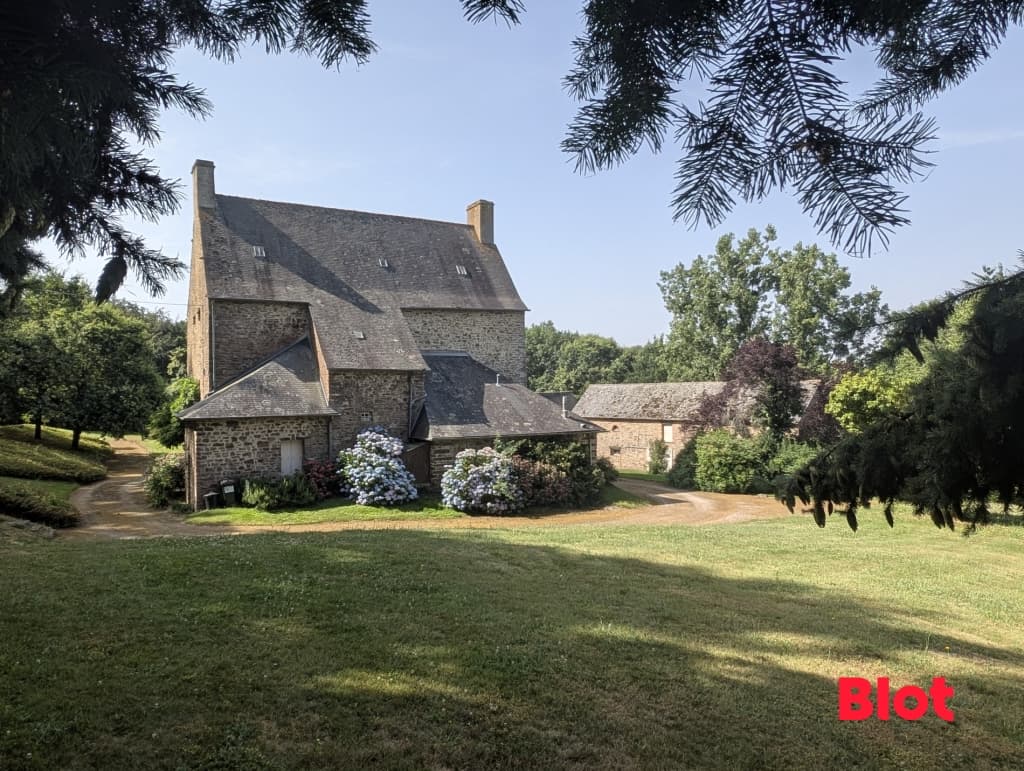Charming 17th Century Castle With Swimming Pool 4