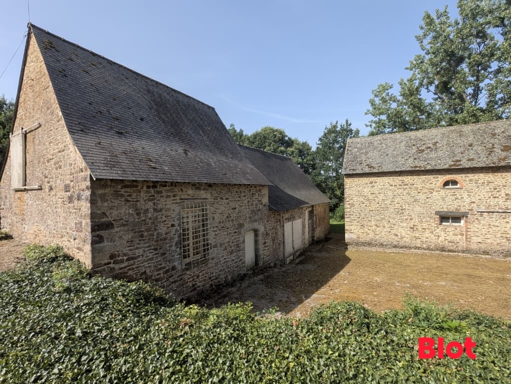 Charming 17th Century Castle With Swimming Pool 5