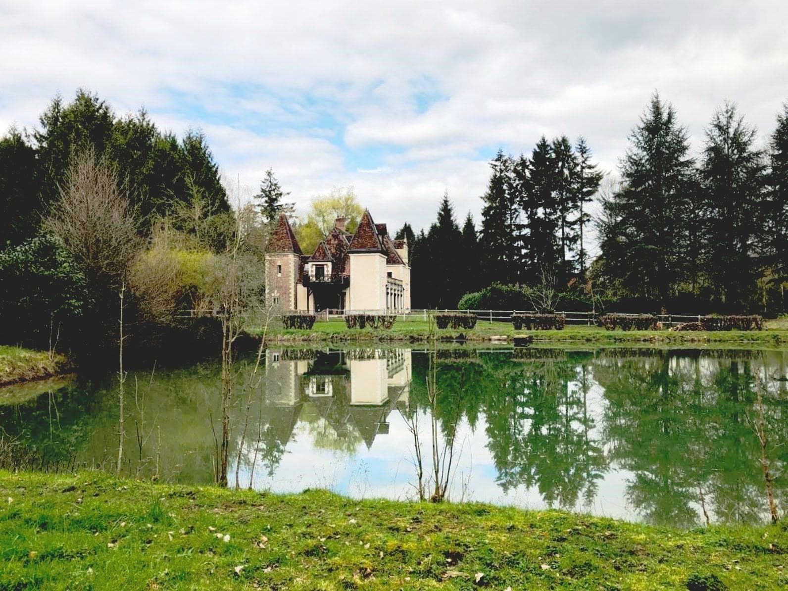 Charming Castle with Equestrian Facilities and Helipad in Orne 4
