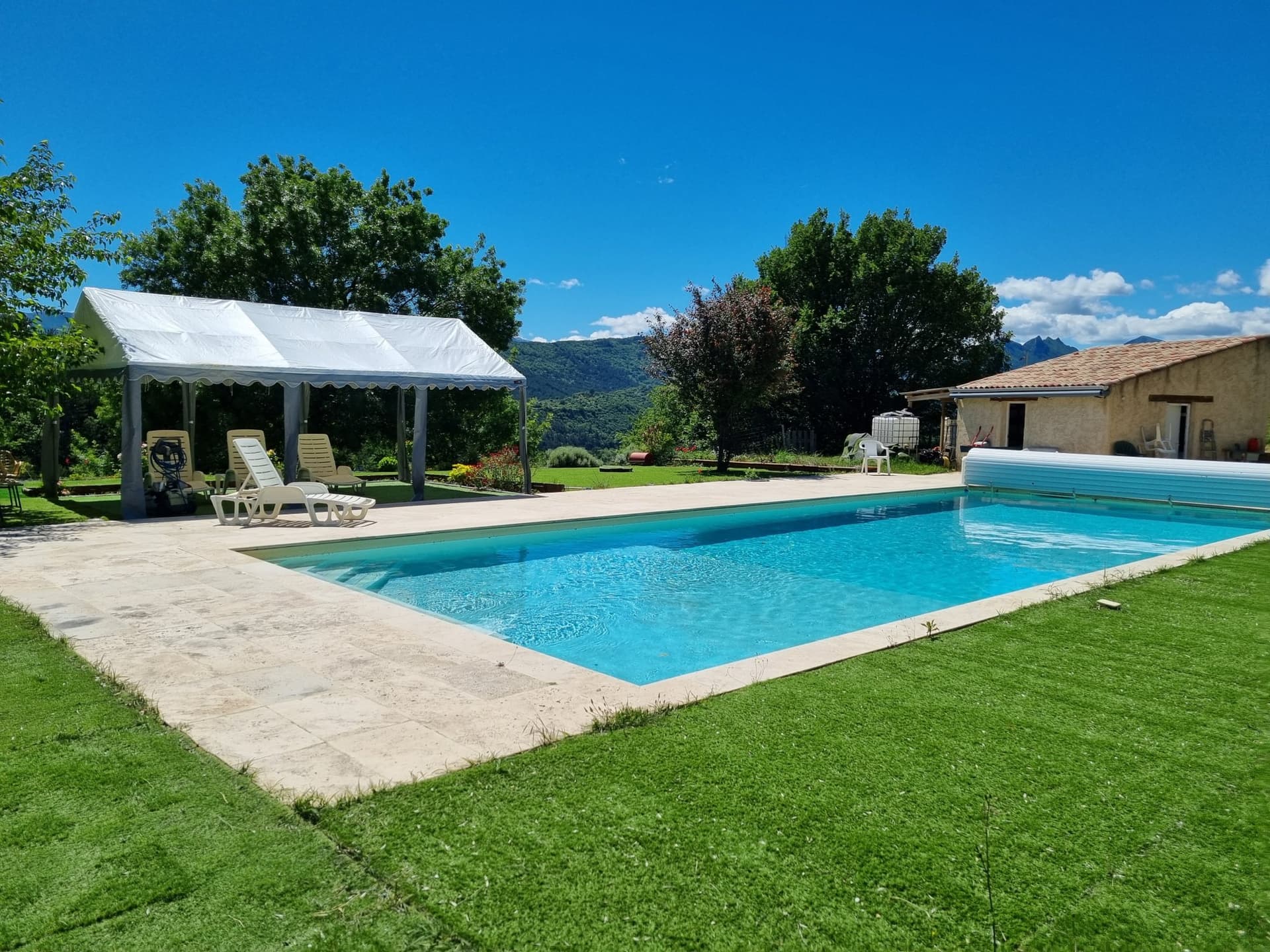Charming Property With Guest House And Swimming Pool