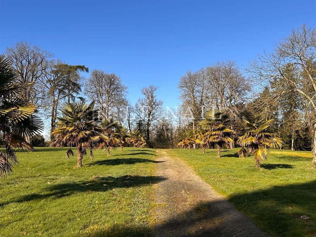 Elegant 19th Century Château With Reception Outbuilding And Expansive Park 4