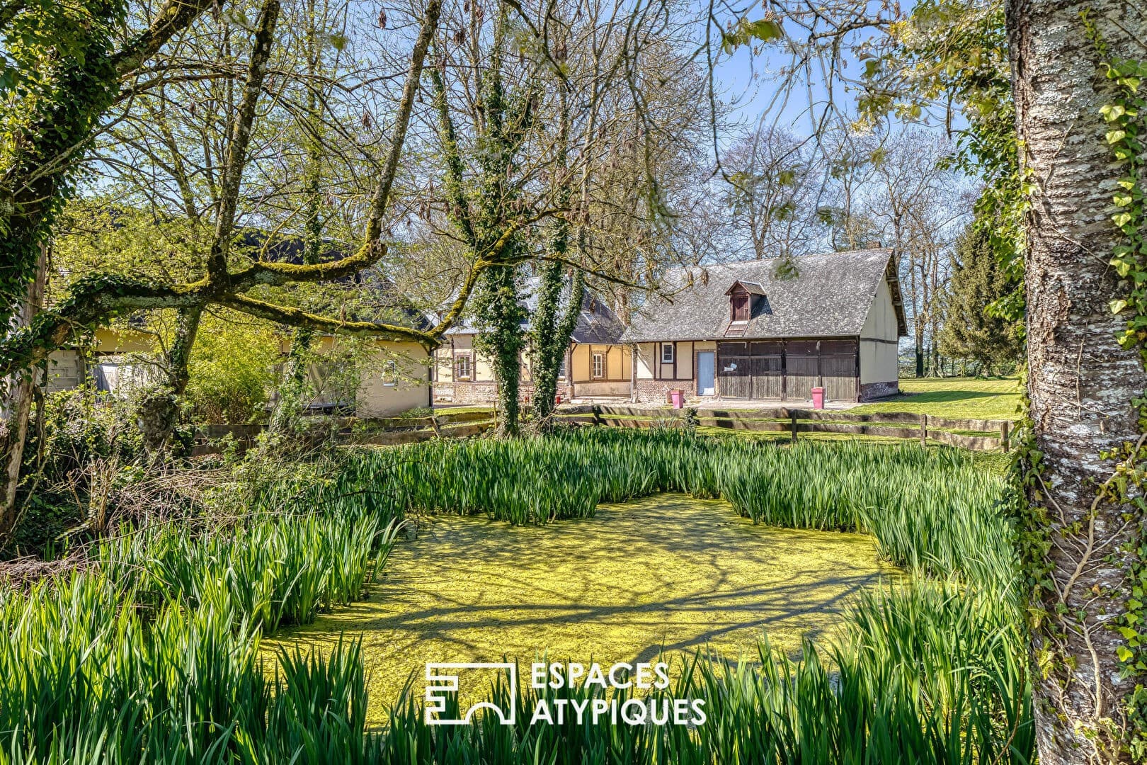 Secluded 17th Century Château With Extensive Grounds 5