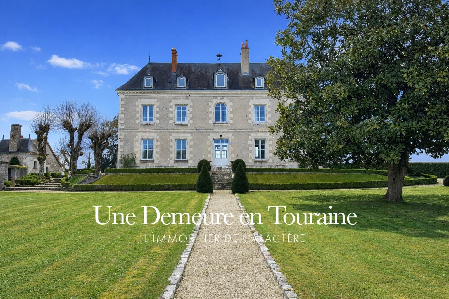 Renovated 17th Century Castle with Swimming Pool — in France