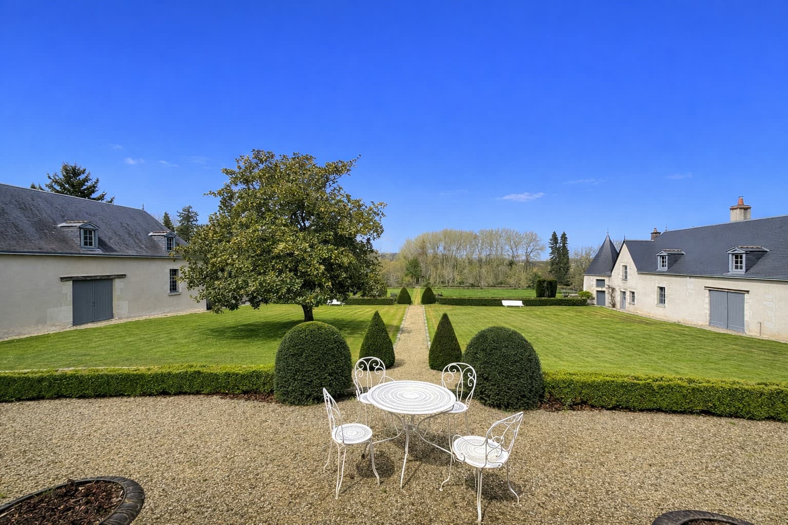Renovated 17th Century Castle with Swimming Pool 2