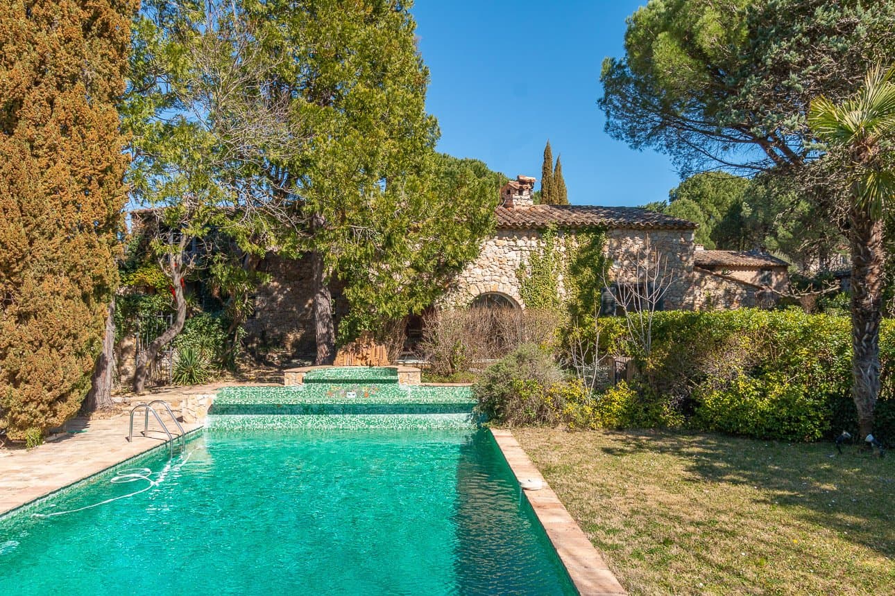 Charming 17th Century Hamlet With 10 Bedrooms And Pool 4