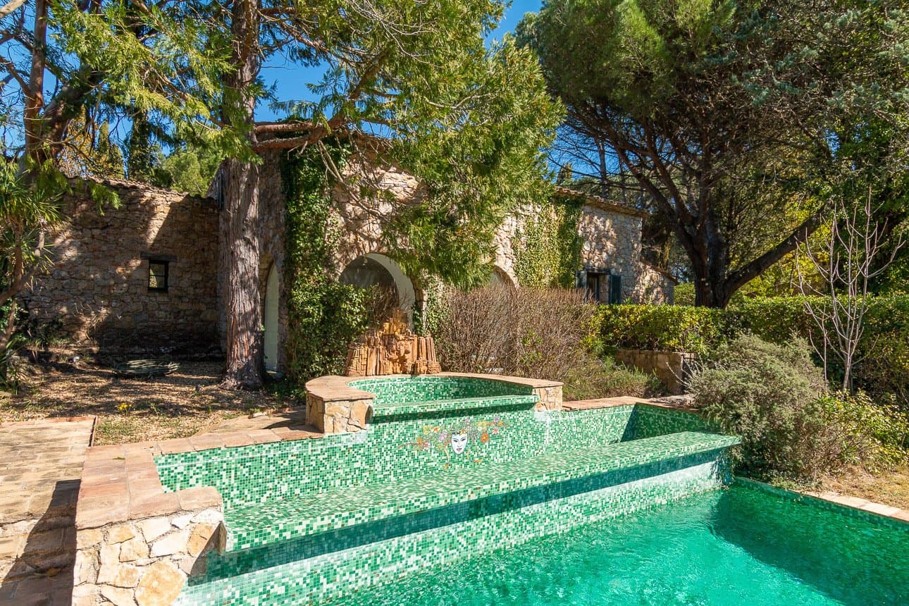Charming 17th Century Hamlet With 10 Bedrooms And Pool 5