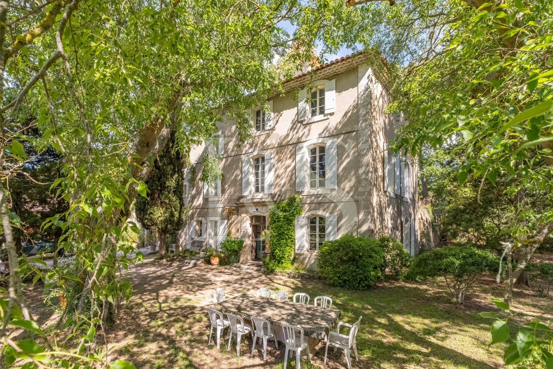Elegant 18th Century Bastide With Vineyard And Expansive Grounds 2