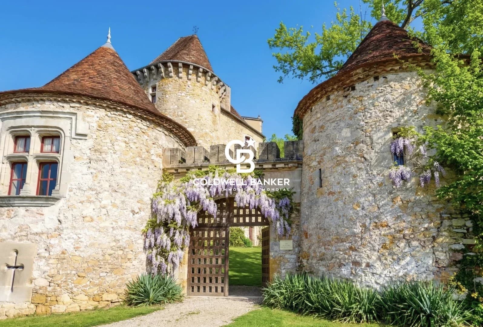 Historic Château With 1200 Sqm Living Space And Expansive Gardens
