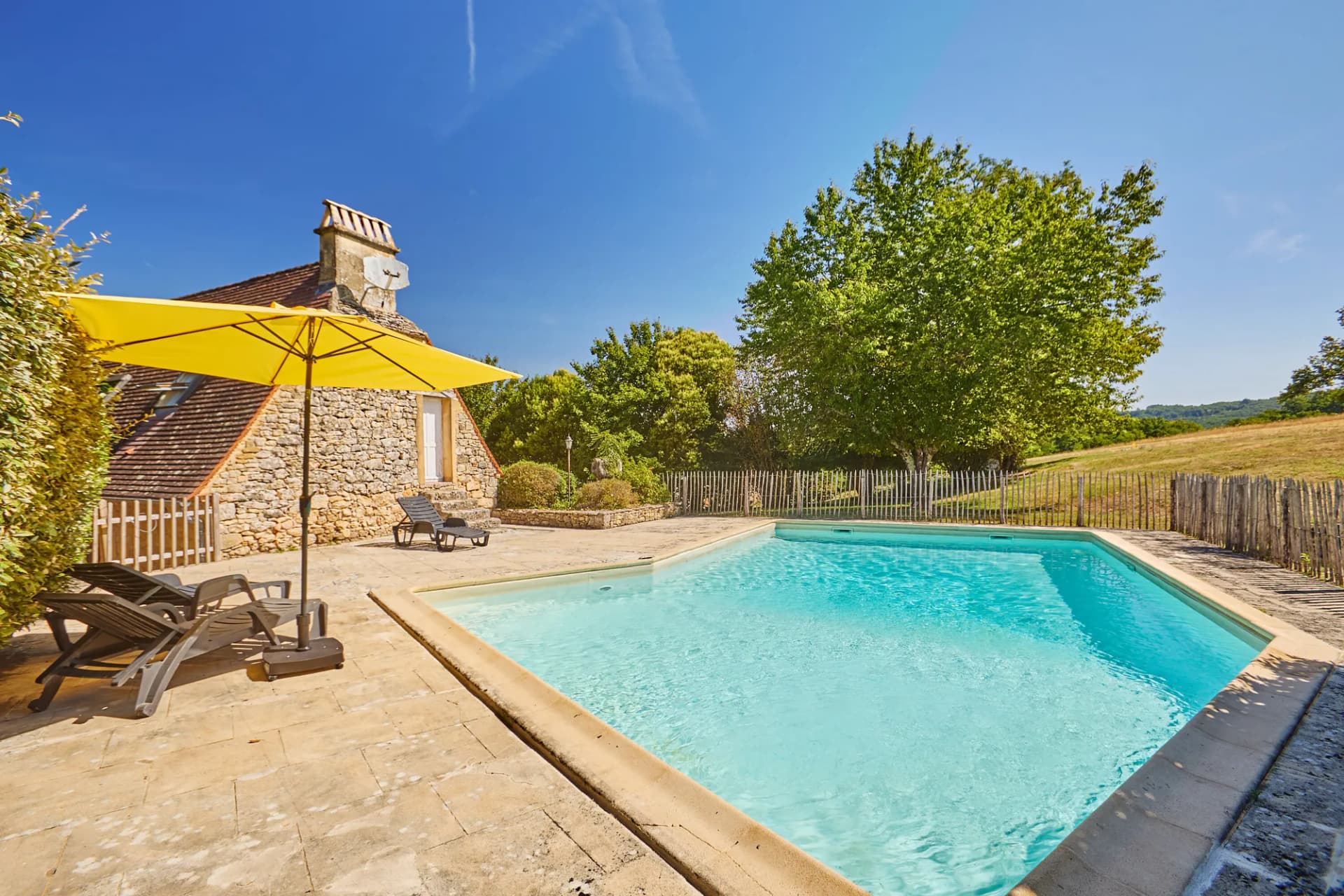 Historic Estate With Gîtes And Pools In The Vézère Valley 2