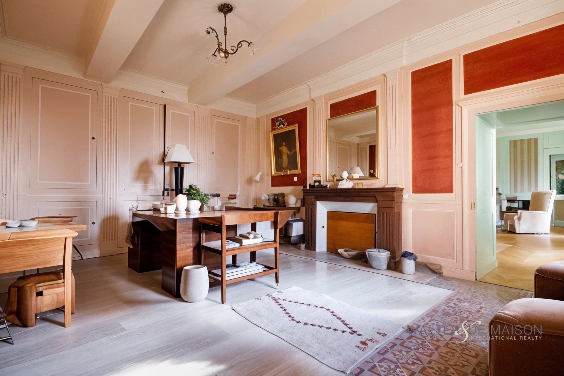 Historic Castle with 12 Bedrooms and Cellar 5