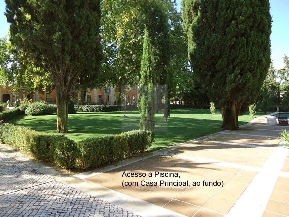 Historic Mansion With Exquisite Gardens And Royal Heritage 3