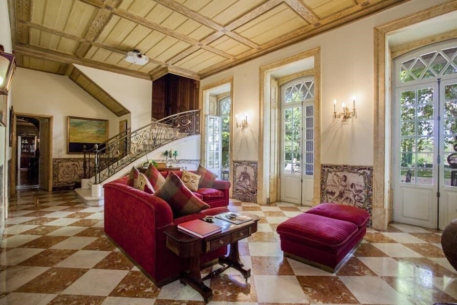 Historic Mansion With Exquisite Gardens And Royal Heritage 5