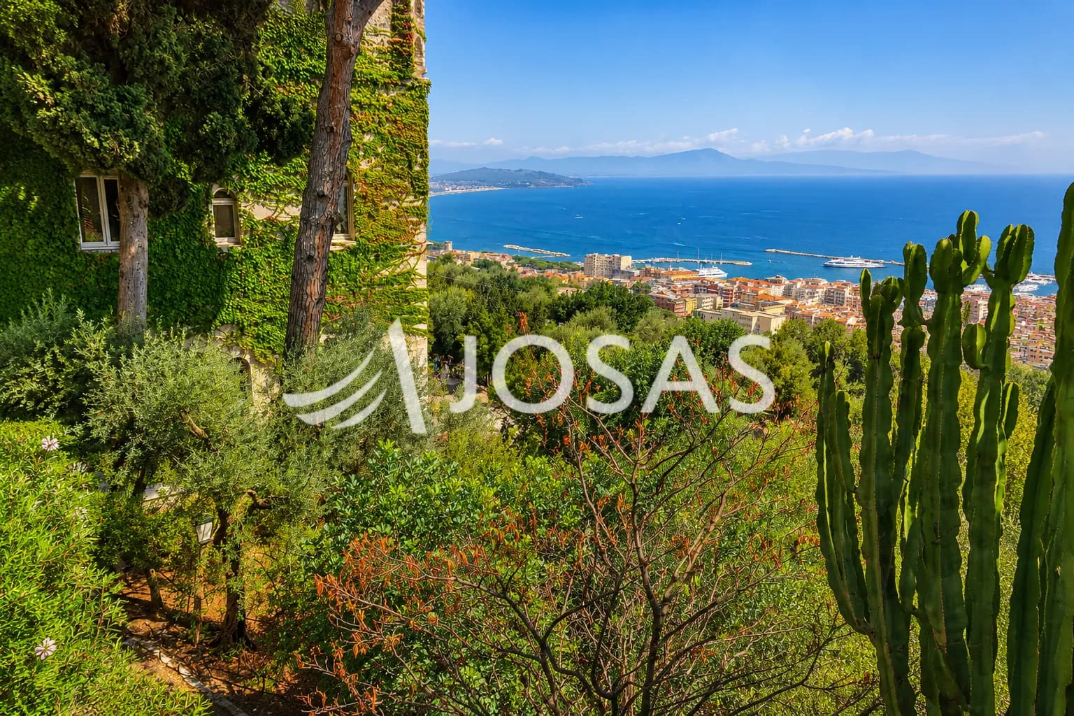 Historic Castle With Panoramic Views And Luxury Hospitality Potential 3