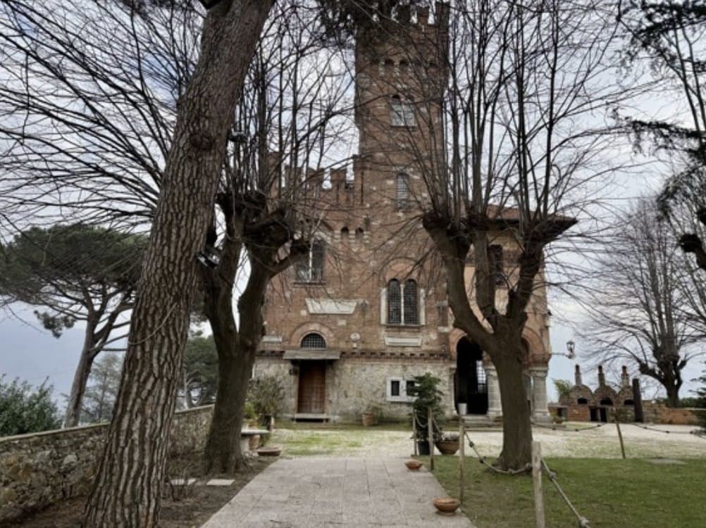 Historic Castle Of San Cipriano With Expansive Park 4