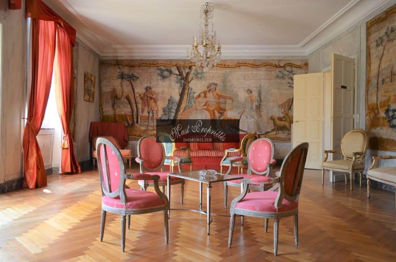 Magnificent 16th Century Château Hotel With Tennis Court And Two Swimming Pools 5