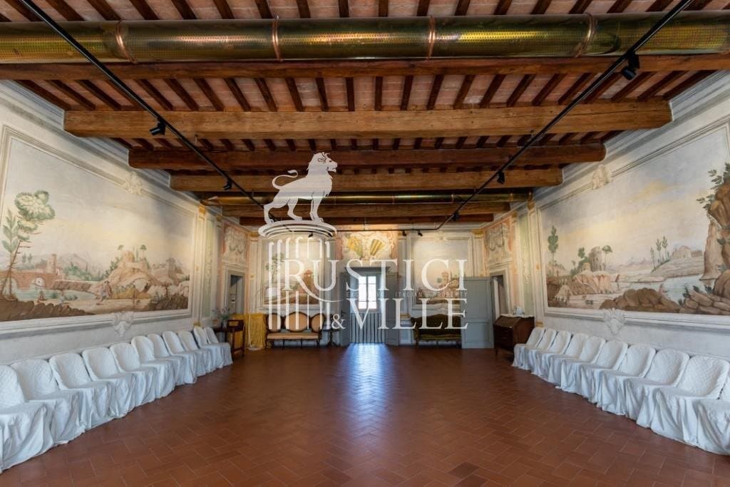 Luxury Historic Villa With Italian Garden Near Pisa 2