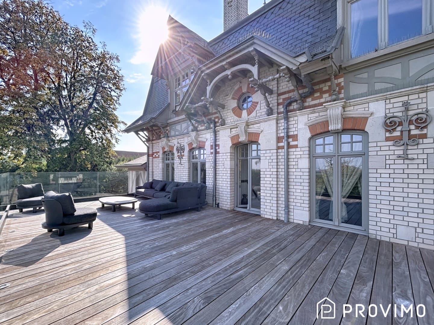 Elegant Château with Swimming Pool and Soundproofed Leisure Space 3
