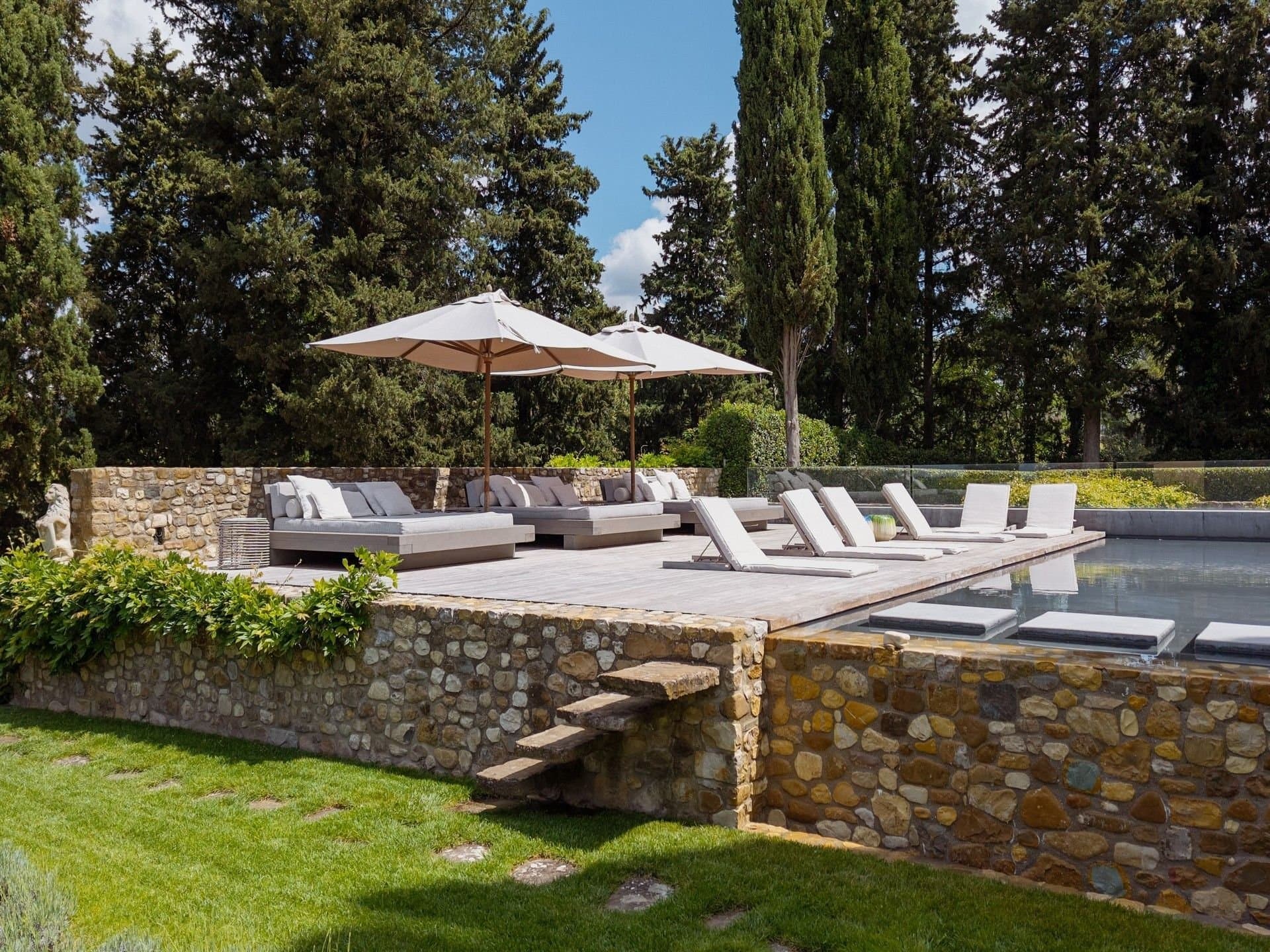 Elegant 11th Century Castle With Panoramic Pool And Private Park 5