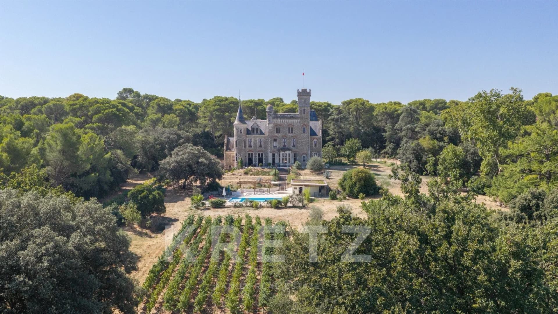 Elegant 19th Century Château With Pool And Mature Parkland 5