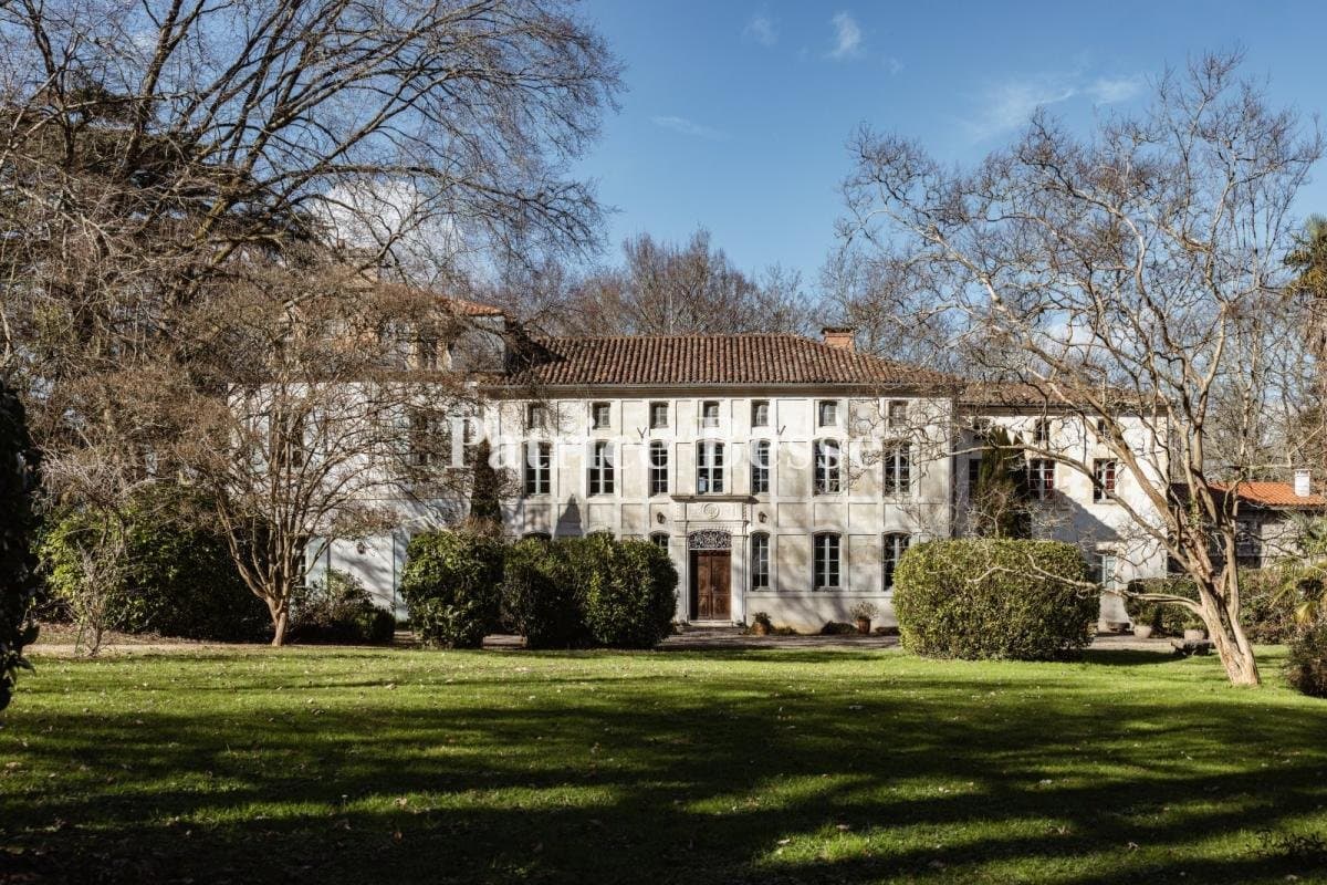 Elegant 19th Century Château With Wooded Grounds And Views Of The Pyrenees 3