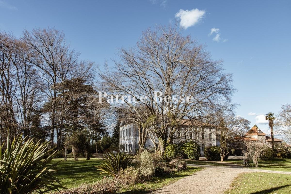 Elegant 19th Century Château With Wooded Grounds And Views Of The Pyrenees 5