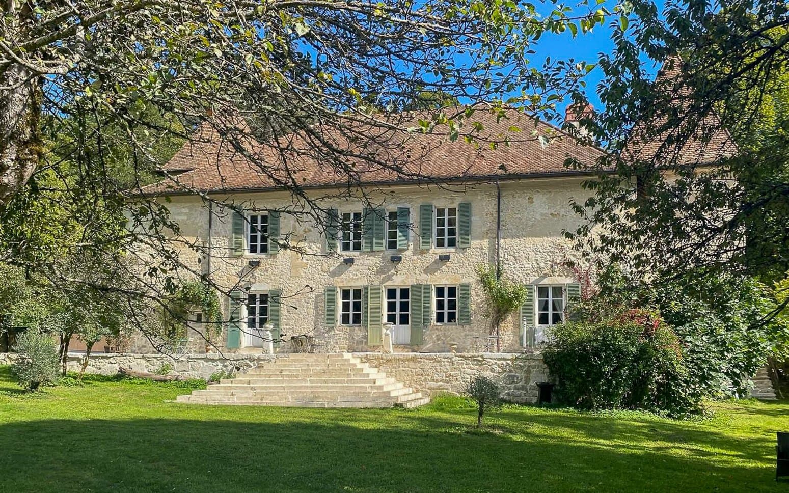 Historic Château With Swimming Pool Near Geneva 5