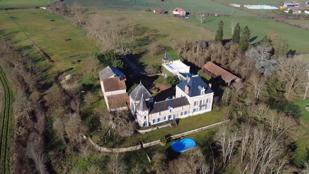 Historic Château With Guest Rooms And Event Space Near Vichy 5