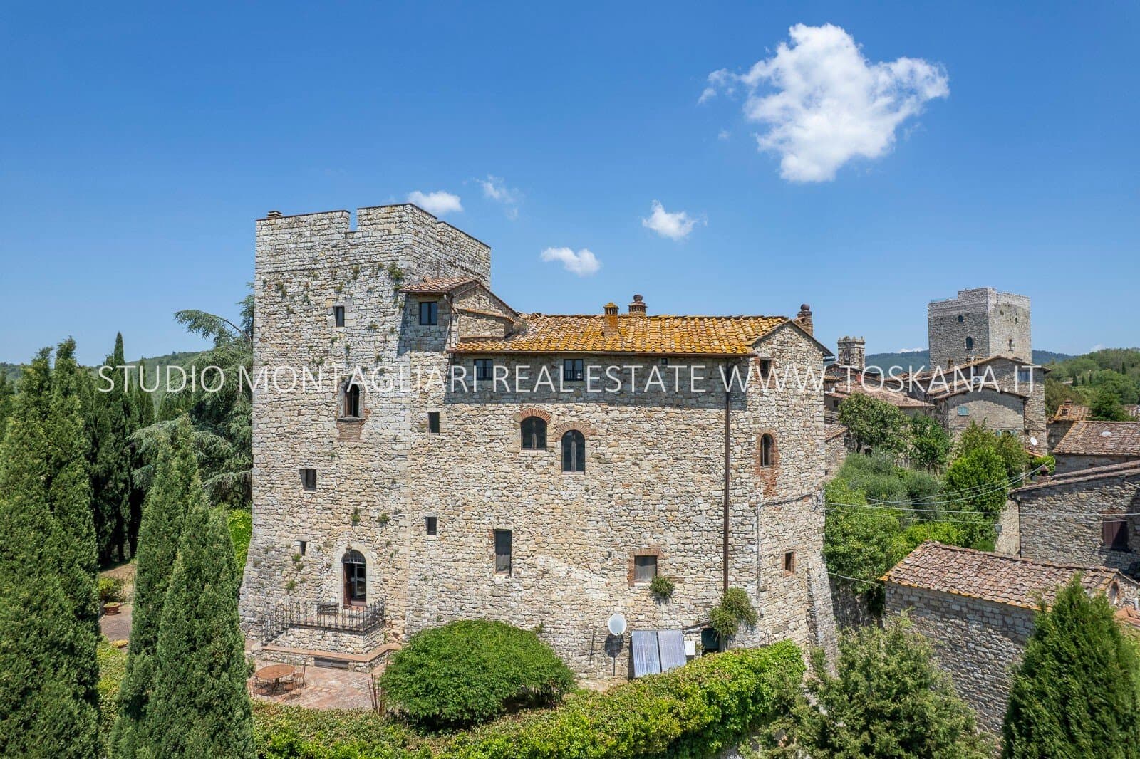 Historic Castle With Pool And Panoramic Views In Chianti 2