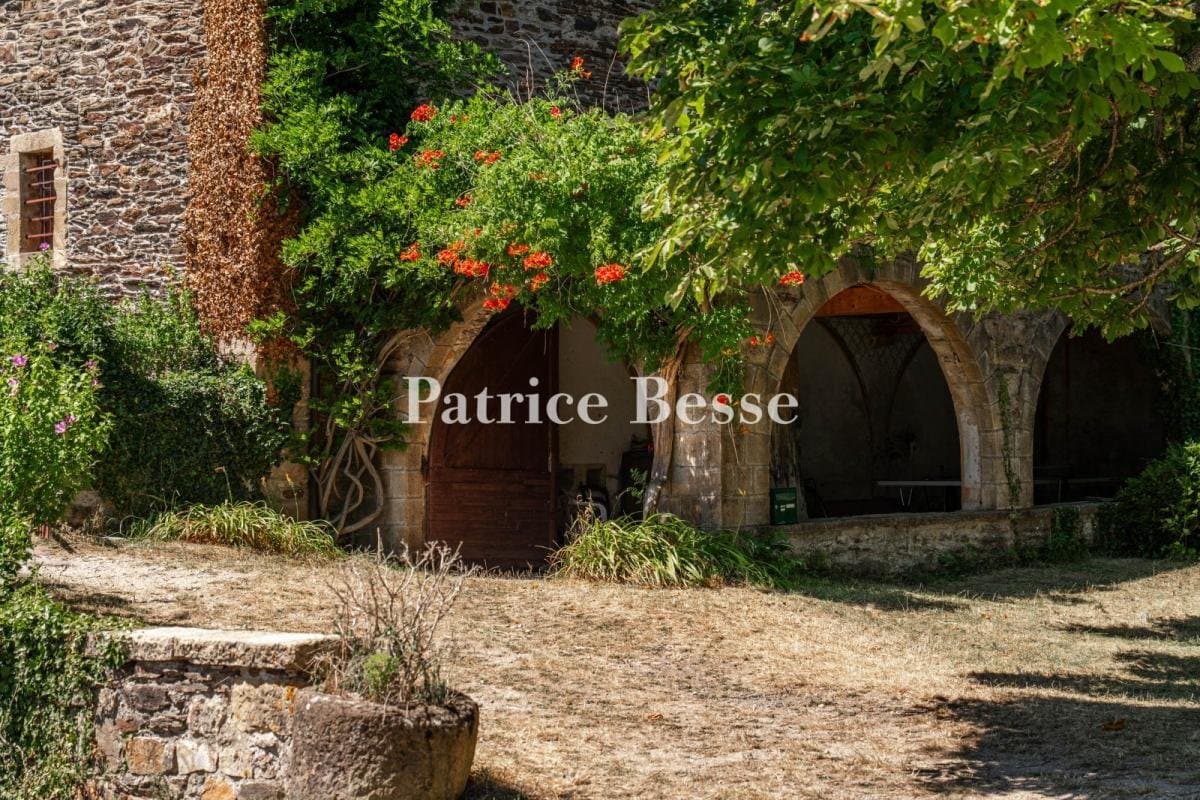 Historic Château With Farm Building And Outbuildings Surrounded By 13 Hectares Of Woodland 3